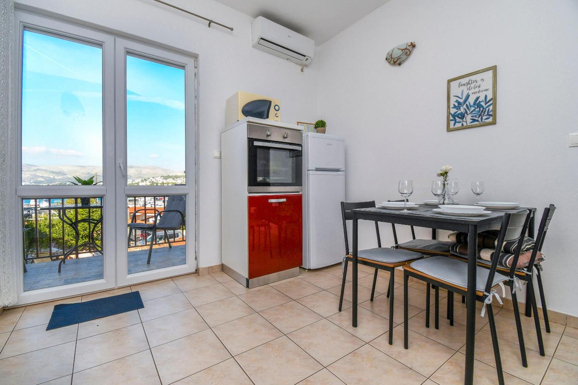 Apartment Mara *