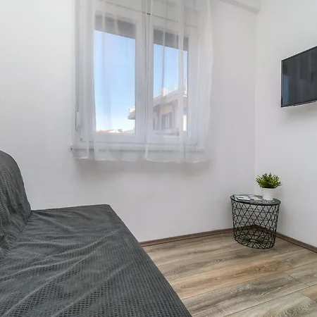 Apartment Mara Trogir Exterior photo