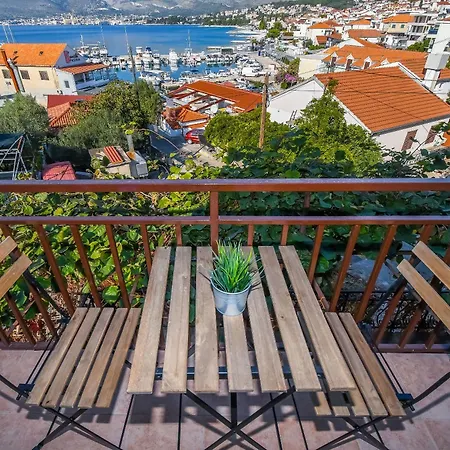 Apartment Mara Trogir Exterior photo