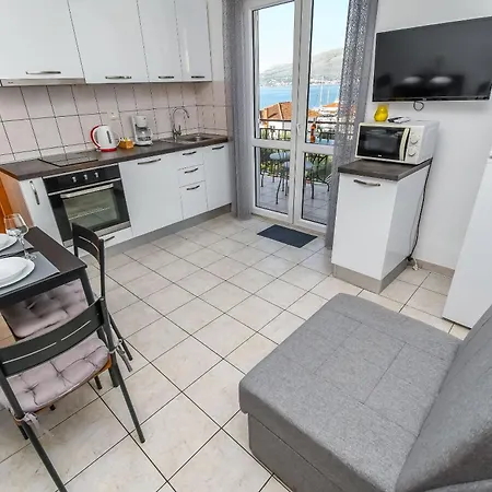 Apartment Mara Trogir Exterior photo