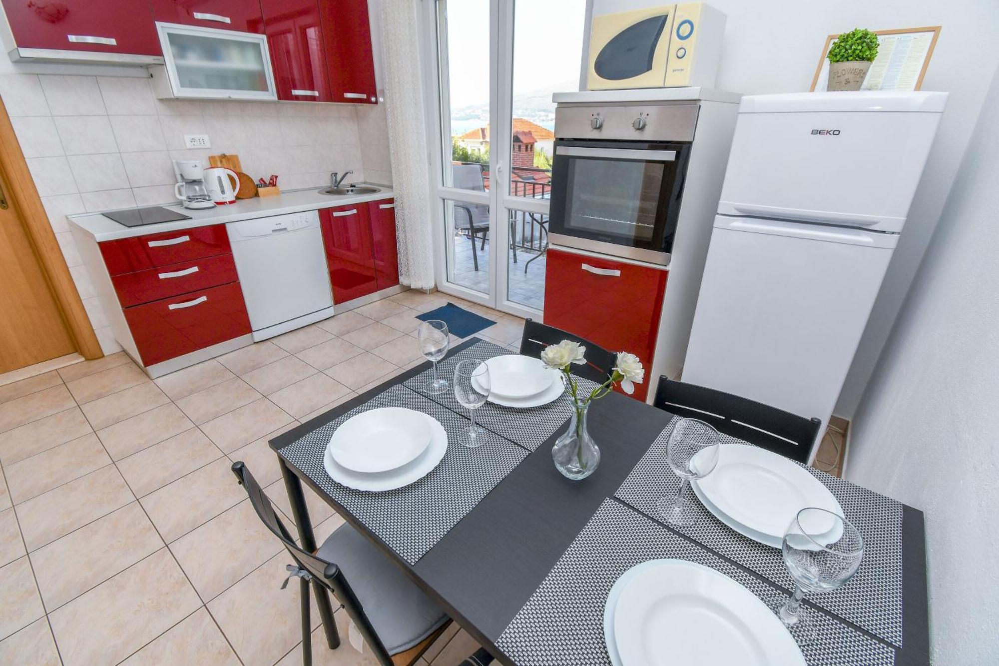 Apartment Mara * Trogir
