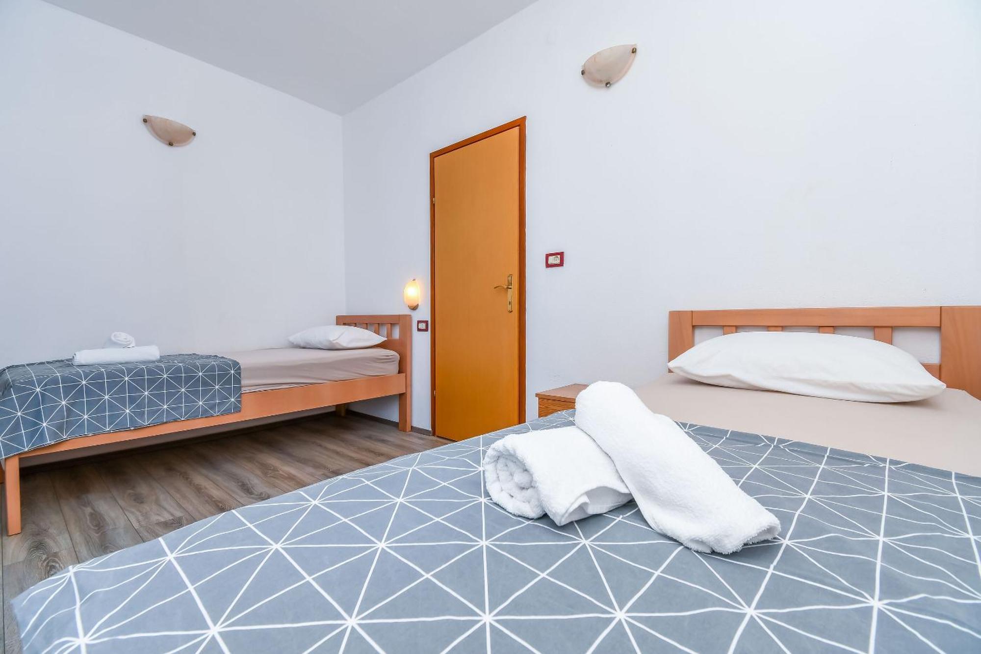 Apartment Mara Trogir